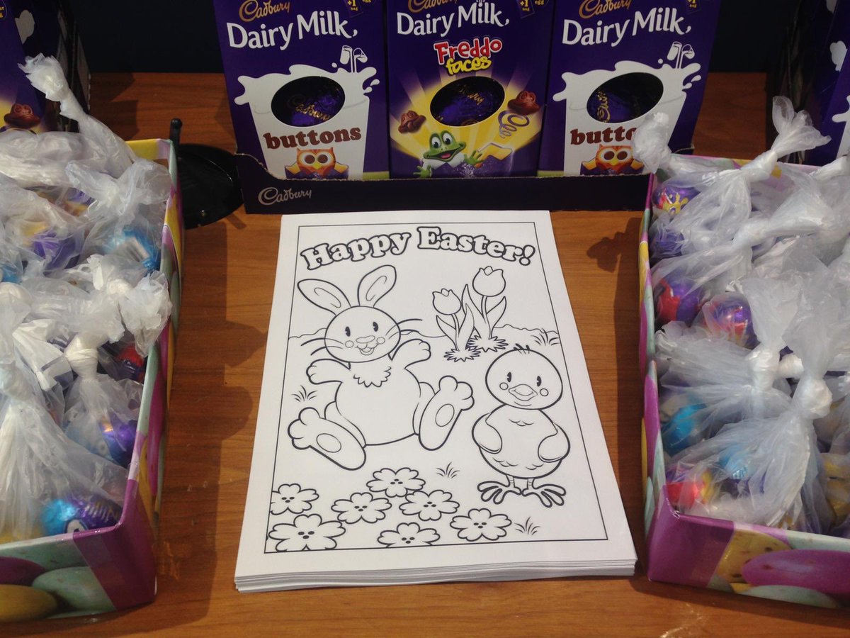 GemmaArmsden's tweet photo. Easter fun for the kids and the adults down @BeaufortParkNW9 today. @lilfil and his team working hard to entertain their residents. Great work guys #TeamworkMakesTheDreamWork #proudtobepremier https://t.co/6coRfsa1hD