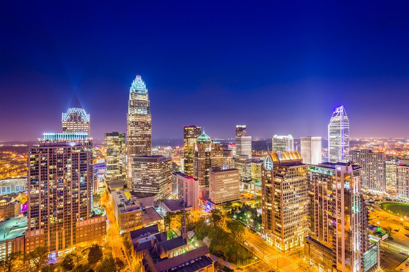 thecrelps's tweet photo. Who recognizes this city? https://t.co/deNFMJqJG2