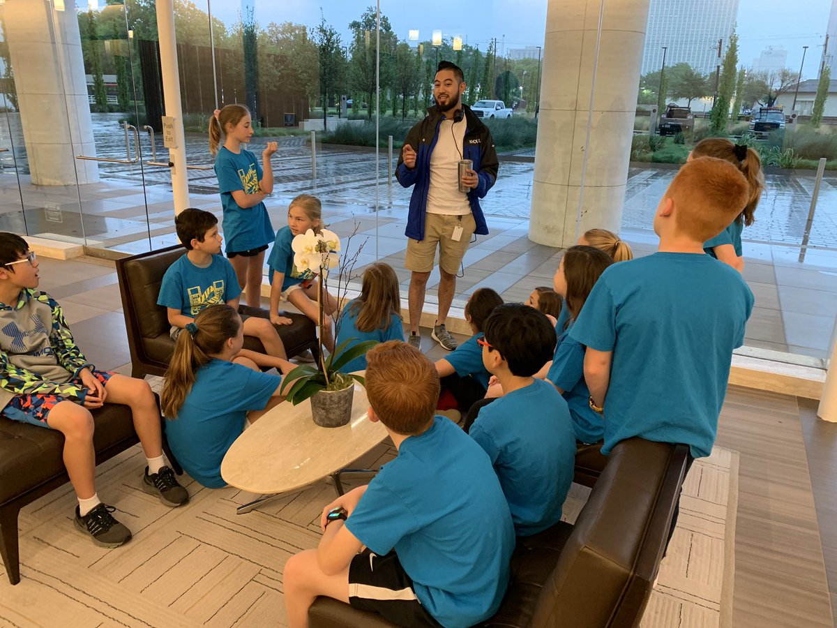 bhe_lions's tweet photo. BHE TV Trainers enjoy watching @GreatDayHouston and touring the @KHOU studio today. Thanks for answering all of our questions, we learned so much! #BHELearns #LimitlessCuriosity https://t.co/vGVKliTwrv
