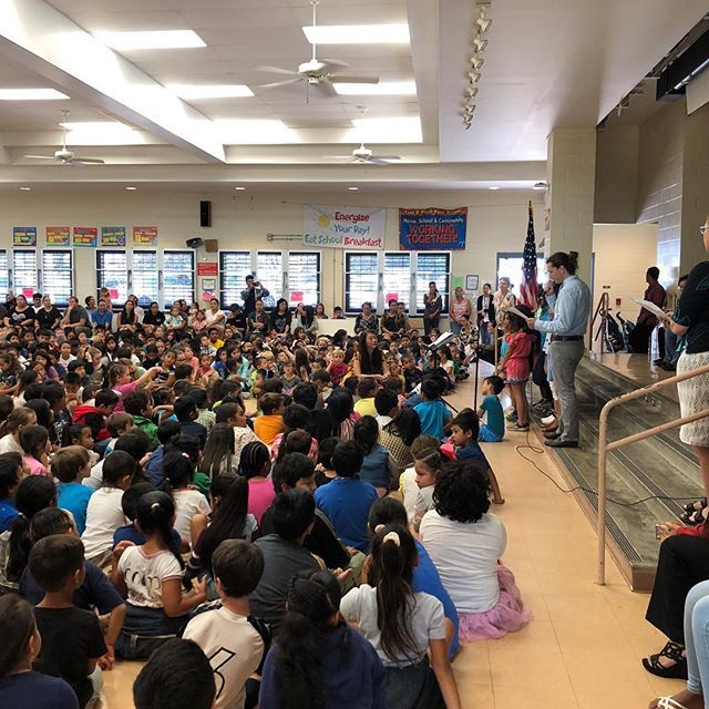 MrsNonaka's tweet photo. Amazing Student Music Showcase this morning with all grades performing plus choir and ukulele group. https://t.co/MfxMxwc1z1 https://t.co/zrHfAAAQWB