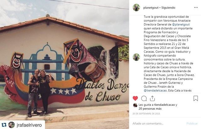 JRafaelRivero's tweet photo. Un #tbt con mucho que contar, un viaje a #Chuao con la @tiendadelcacao una experiencia sensorial con el cacao desde la mazorca. guiada por la especialista francesa Veronique Anastasie de @planetgout  quien organiza el tan famoso Salon Du Chocolate en #Paris también realicé e… https://t.co/l7TN9yHEFa
