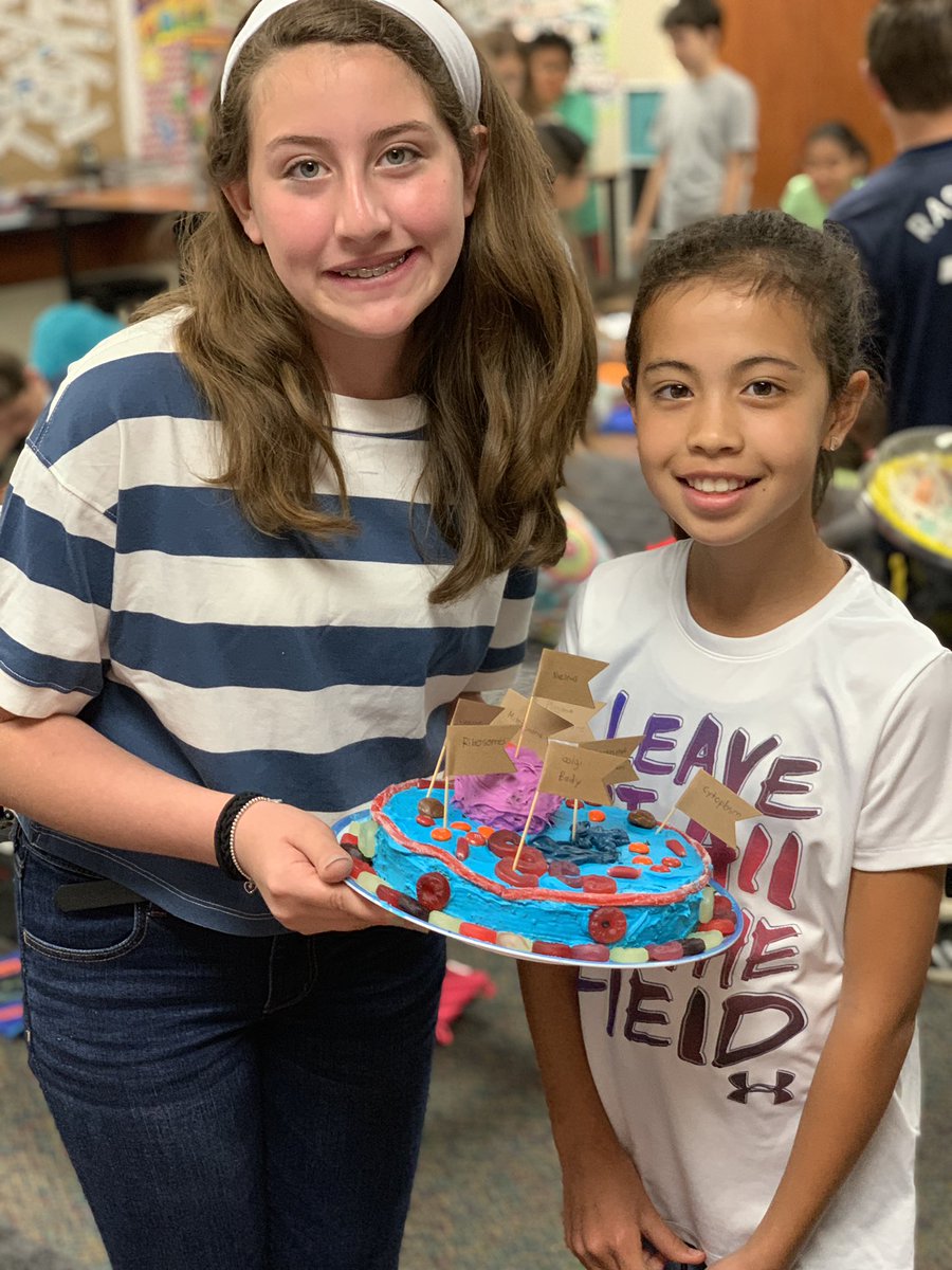 mrs_king6's tweet photo. So many awesome #ediblecell projects turned in today. The kids loved then &amp; we loved seeing their creative sides! @Deretchin https://t.co/AptZjNPDok
