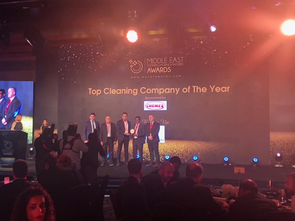 EmrillServices's tweet photo. Great night for the Emrill team for cleaning up at tonightโs #MECHFAwards!
#Awards #MECHF #MECHFAwards2019 #CleanMiddleEast #FMToday #CleaningMatters #Emrill https://t.co/tjDHOZnVKK