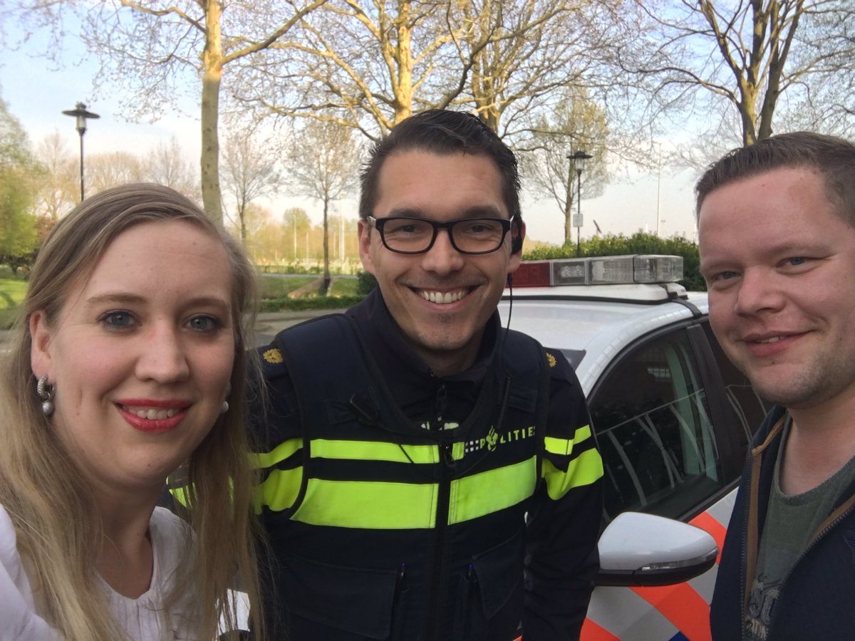 VVD Lopik op pad met de wijkagent @PolitieLopik <a href="/VVDLopik/">VVD Lopik</a>