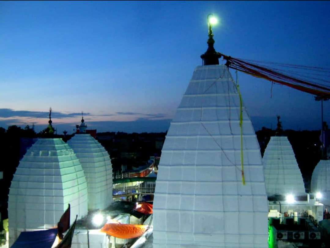 DCDeoghar's tweet photo. संध्या समय में बाबा बैद्यनाथ मंदिर का अदभुत दृश्य।
#बैद्यनाथ_धाम
#BabaMandir
#Deoghar https://t.co/5ltHcSVPx5