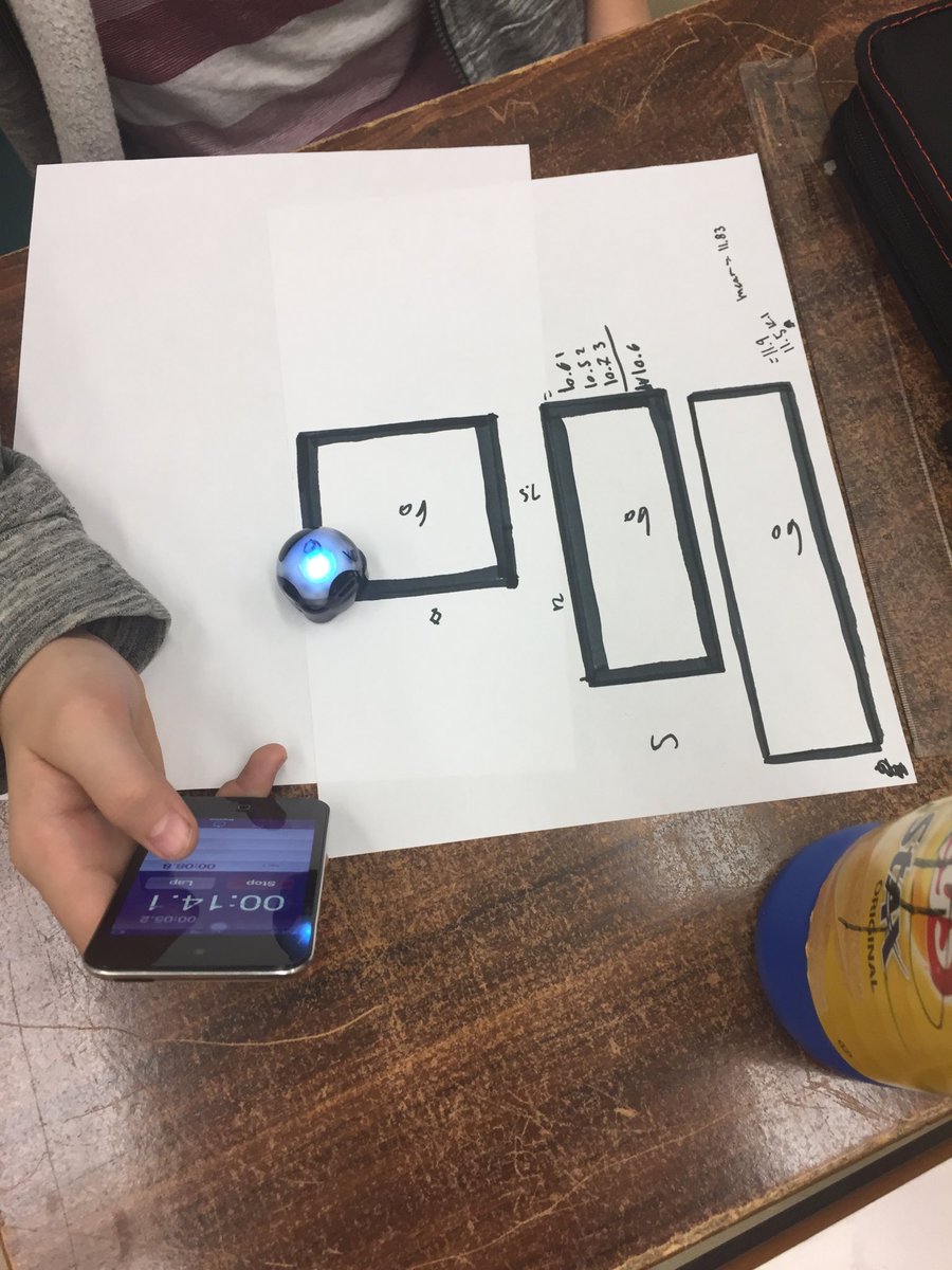 PatriciamClark's tweet photo. Optimizing in #MFM1P. @Ozobots #Codexplosion @DianneDreef @OttawaLouise https://t.co/B7yrciyQoN