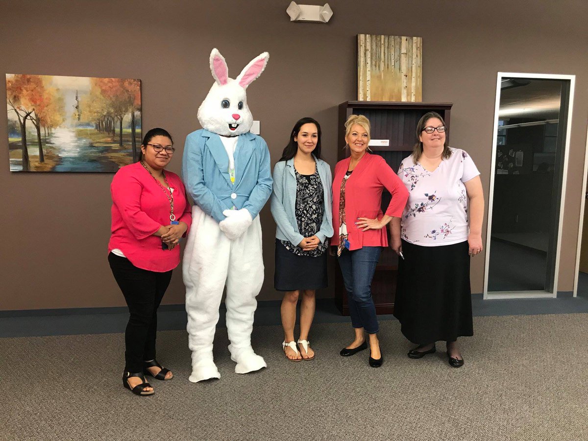 ResponsiveEd's tweet photo. (Hopping) by to share a fun office adventure with a unique guest here at #ResponsiveEd 🐰 #JobJoy https://t.co/B4dO0FgKCb