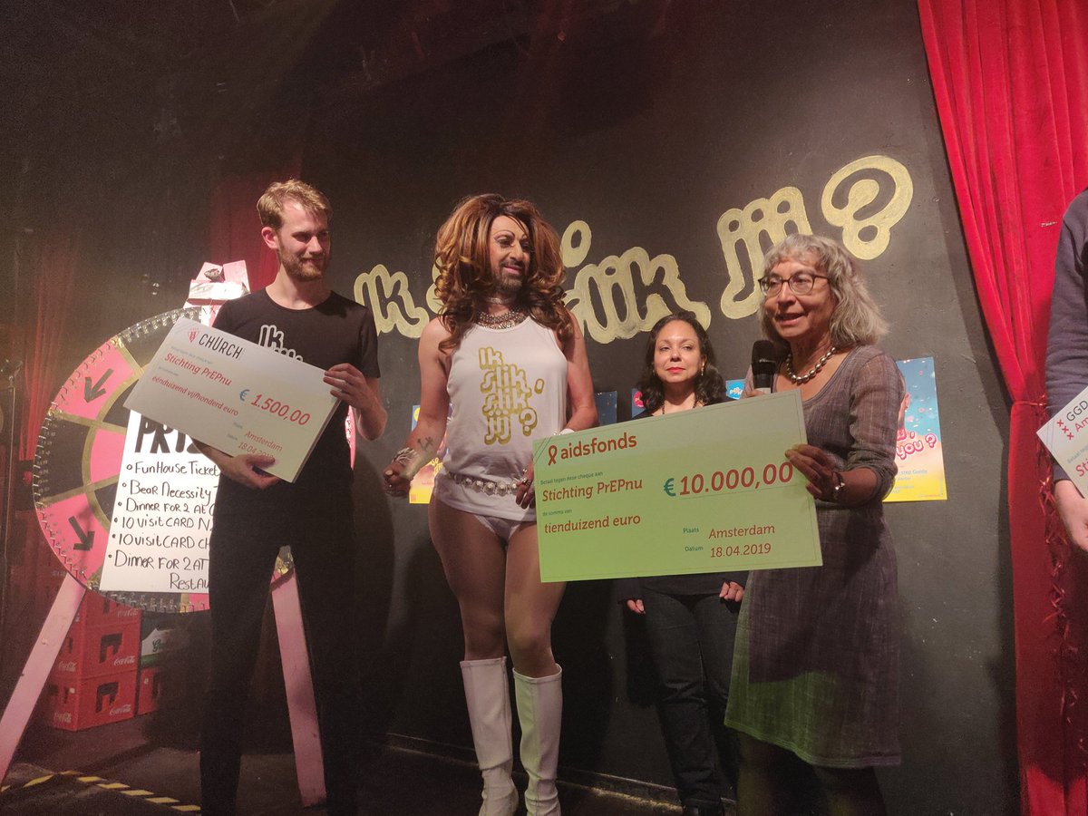 Aidsfonds's tweet photo. Vanavond lanceert @PrEPnuNL de campagne Ik slik, slik jij? Wij steunen 'm met €10.000. Want wij willen Nederland naar nul nieuwe hiv-infecties brengen, en daar draagt toegankelijke PrEP aan bij! #PrEPnu #hiv https://t.co/TqezxqY6HS