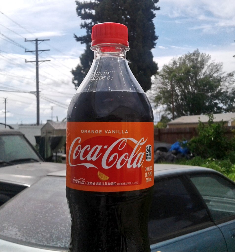 my_la_life's tweet photo. @CocaColaCo #Orangevanilla #CocaCola #Soda #delicious #pop https://t.co/Dfn0I8VmTM