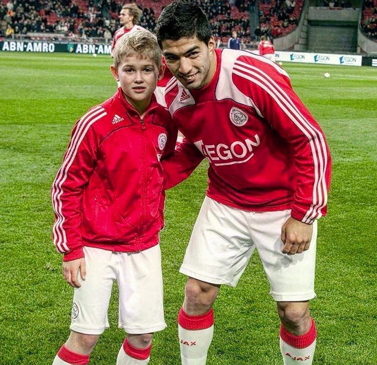 Keepitonthedeck's tweet photo. These two lads are Champions League semi-finalists 2019.  Time flies by, enjoy every moment! https://t.co/DQylPgHs2V