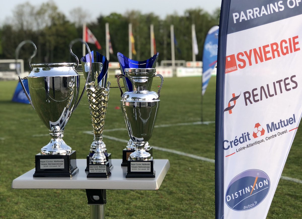 MiniMondialU11's tweet image. 🚀 J-1 Le stade de Gagné #DominosArena enfile sa tenue de gala ! 
#minimondial