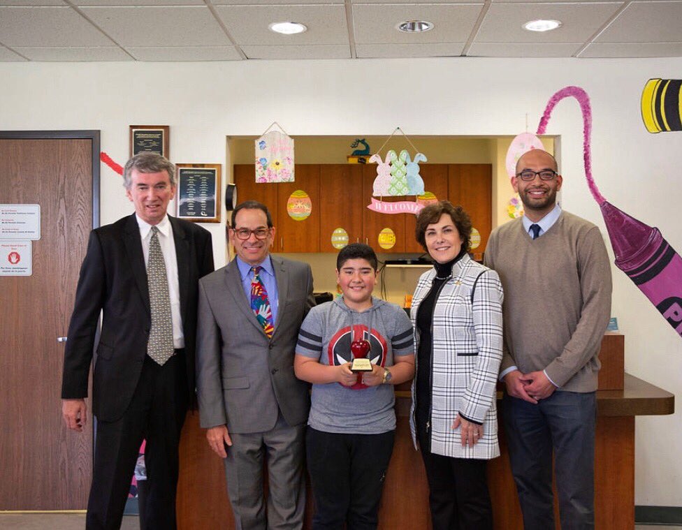 CHANevada's tweet photo. We are so honored to receive the Wellness Frontiers Award for our Healthy Living Program. Congratulations to the team for all their hard work. Thanks to you, local kids and their families have the tools to live a healthier lifestyle. https://t.co/oauc8ZNfSb