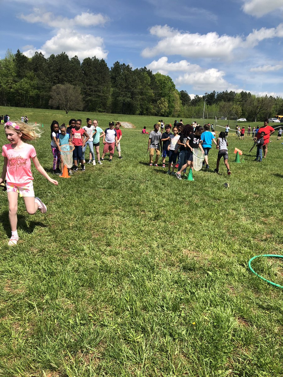 Great time at field day! @PrinciPAL_HDES @HDES_AP