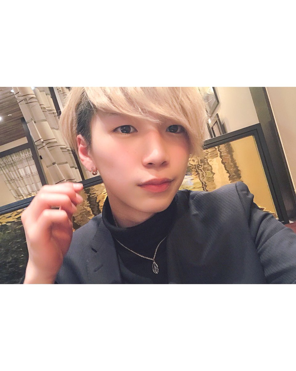 is_si0626's tweet photo. 金髪好きな人推してください。
#らぶりつください
#らぶりつで気になった人お迎え
#美男美女と繋がりたい 
#美男美女さんと繋がりたい
#雰囲気嫌いじゃないよって人RT
#1mmでもいいと思ったらいいね 
#お友達になりませんか
#金髪好きな人RT https://t.co/VekCvZum14