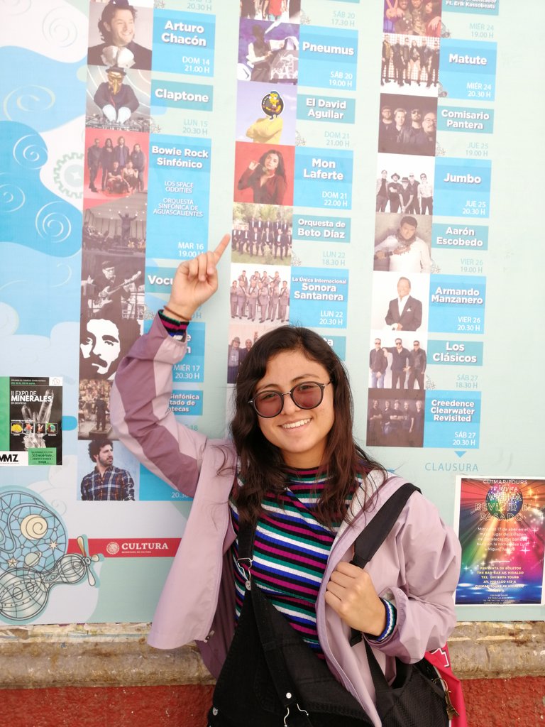 MonLaMeme's tweet photo. Ya ando bien ready, vine desde Monterrey hacia Zacatecas para verte❤️❤️ ya quiero que sea domingo, te amo! @monlaferte #LAGIRADENORMA https://t.co/zdjtMQxTKB