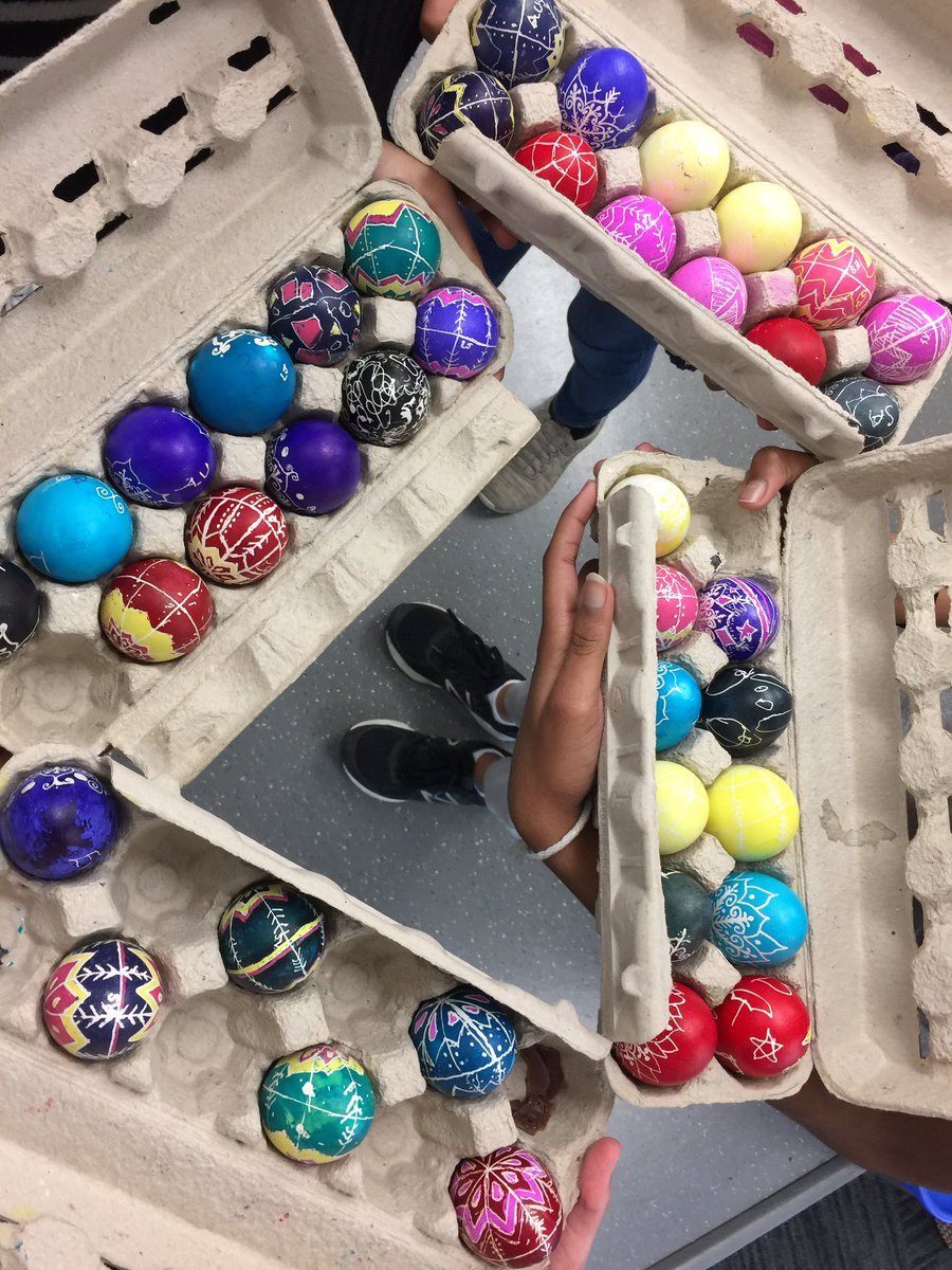 RosePointSchool's tweet image. Having fun with Ukrainian Easter Egg making in Gr 6 Pacific Spirit Community 🐣 #VSB39