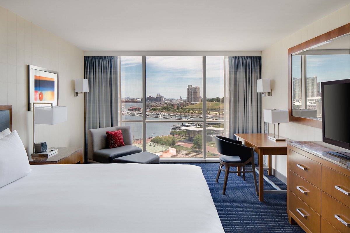 Stay 3 eligible nights, get the 4th night free. Terms apply.  Get the details on how you can stay a little longer.  bit.ly/2IuoTT4 
#AtHyattregency #HyattRegency #baltimorehyatt #hyattbaltimore #innerharbor
