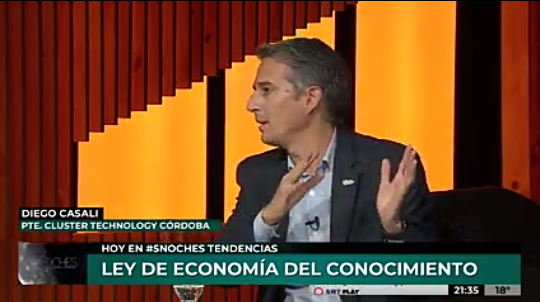 Dicsys_SA's tweet photo. #LeyEconomíadelConocimiento

Nuestro CEO 
@dcasali
 durante el programa #5NOCHES cuenta sobre los alcances de la ley compartiendo panel con el diputado 
@juanfbrugge. 
Esta Ley abarca a diferentes sectores productivos además del software.
🖱https://t.co/nzKvN4flNO

#leydesoftware https://t.co/tnaXM169GE