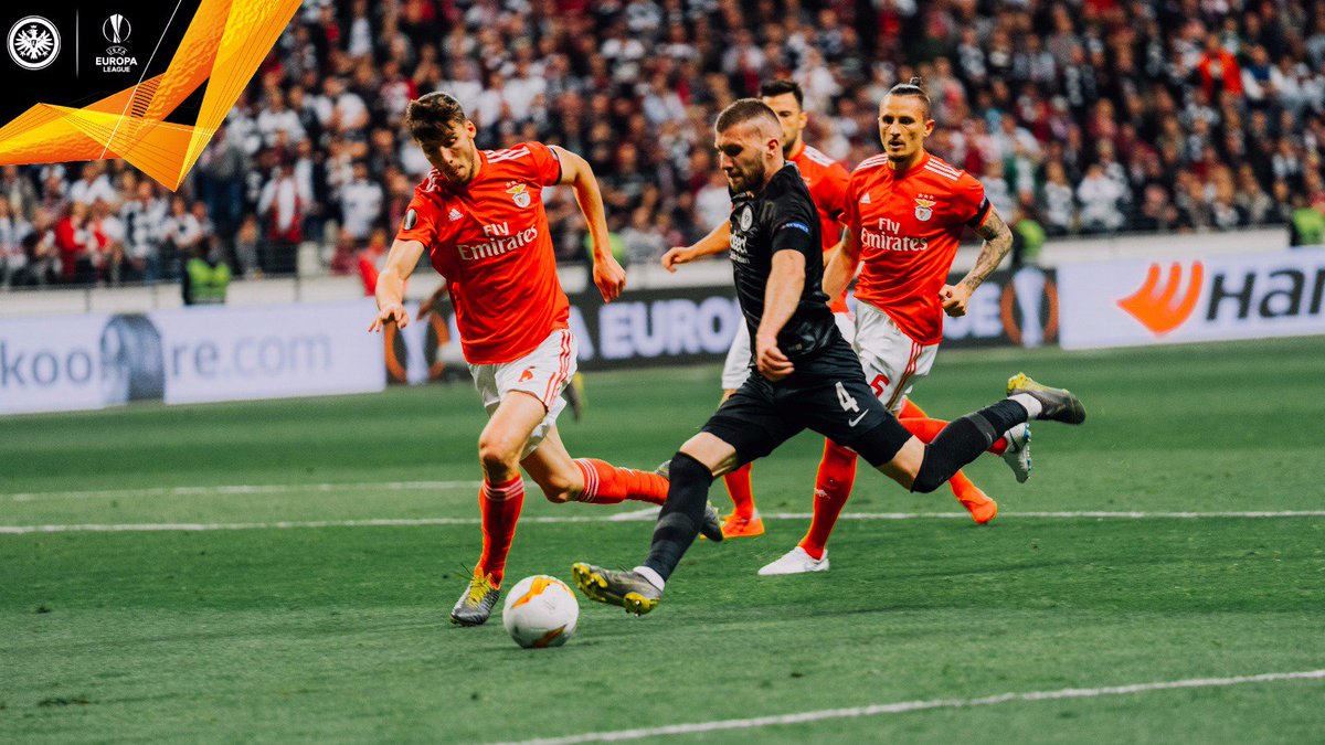 OSTVAREN SAN: Eintracht Frankfurt u polufinalu Europske lige, Rebićeva momčad savladala Benficu s 2:0 OSTVAREN SAN: Eintracht Frankfurt u polufinalu Europske lige, Rebićeva momčad savladala Benficu s 2:0