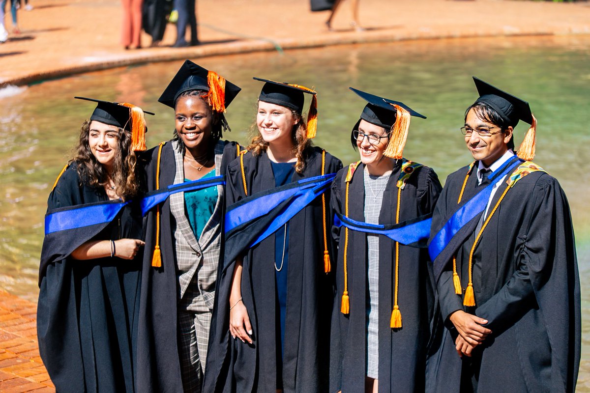 tatsography's tweet photo. Book now kgotatsomasoabi87@gmail.com π
#UJGrad2019 https://t.co/wMDKB93vf7