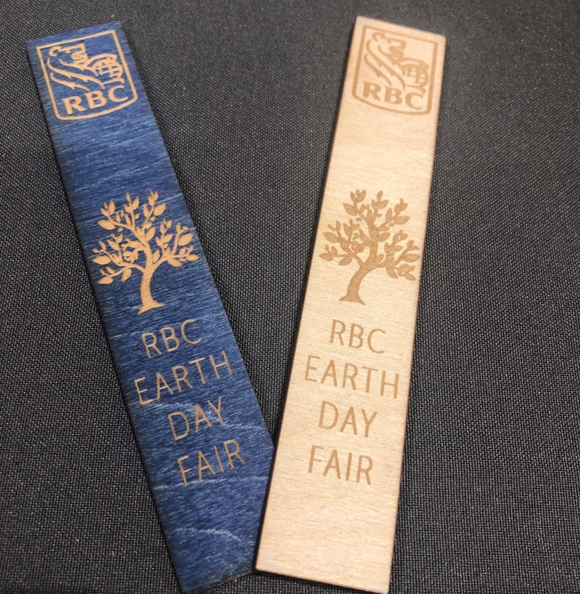 StaplesPromoCA's tweet photo. We are so proud to be participating in today's RBC Earth Day Fair to share our commitment to environmental sustainability. Check out all of the cool promo products that are made from biodegradable, reusable, and recycled materials. #RBCEarthDay #RBC #staplespromo @patrickHUNTER88 https://t.co/ewXLWnKidR