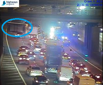 HighwaysEAST's tweet photo. #M25 J14 Anticlockwise overturned trailer 3 of 4 lanes blocked #TrafficOfficers towards #Heathrow #Poyle Long Delays in the area https://t.co/xSveUhMjAG