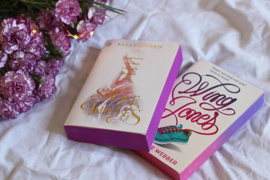 imreading's tweet photo. Sprayed edges though๐๐ #thesmokethieves #wingjones @kwebberwrites https://t.co/zzMYgFxyxt