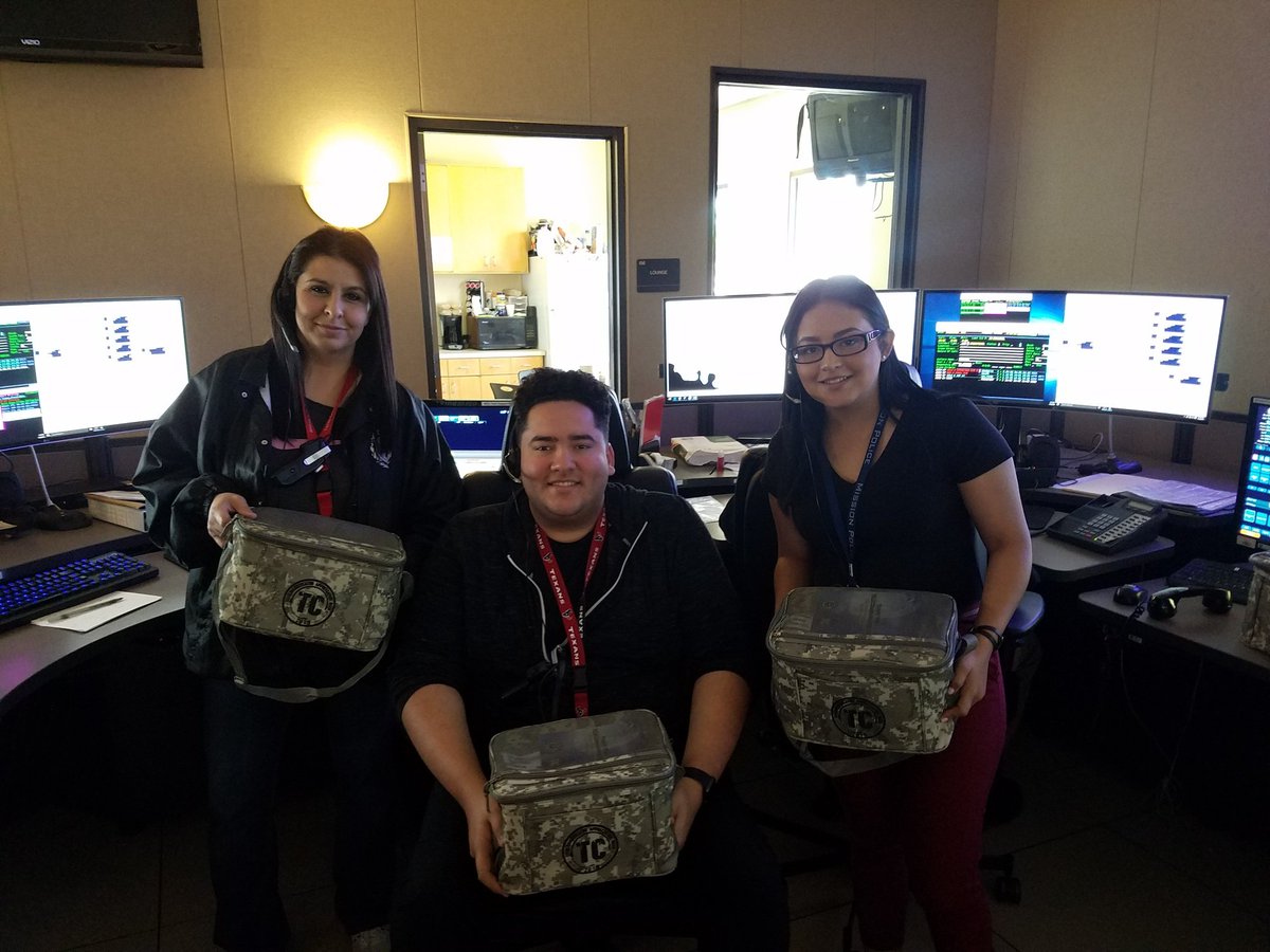 lrgvdc_ps's tweet photo. Mcallen PD, Mission PD, Weslaco PD Telecommunicators. Thank you! https://t.co/E7uEZGYhb6