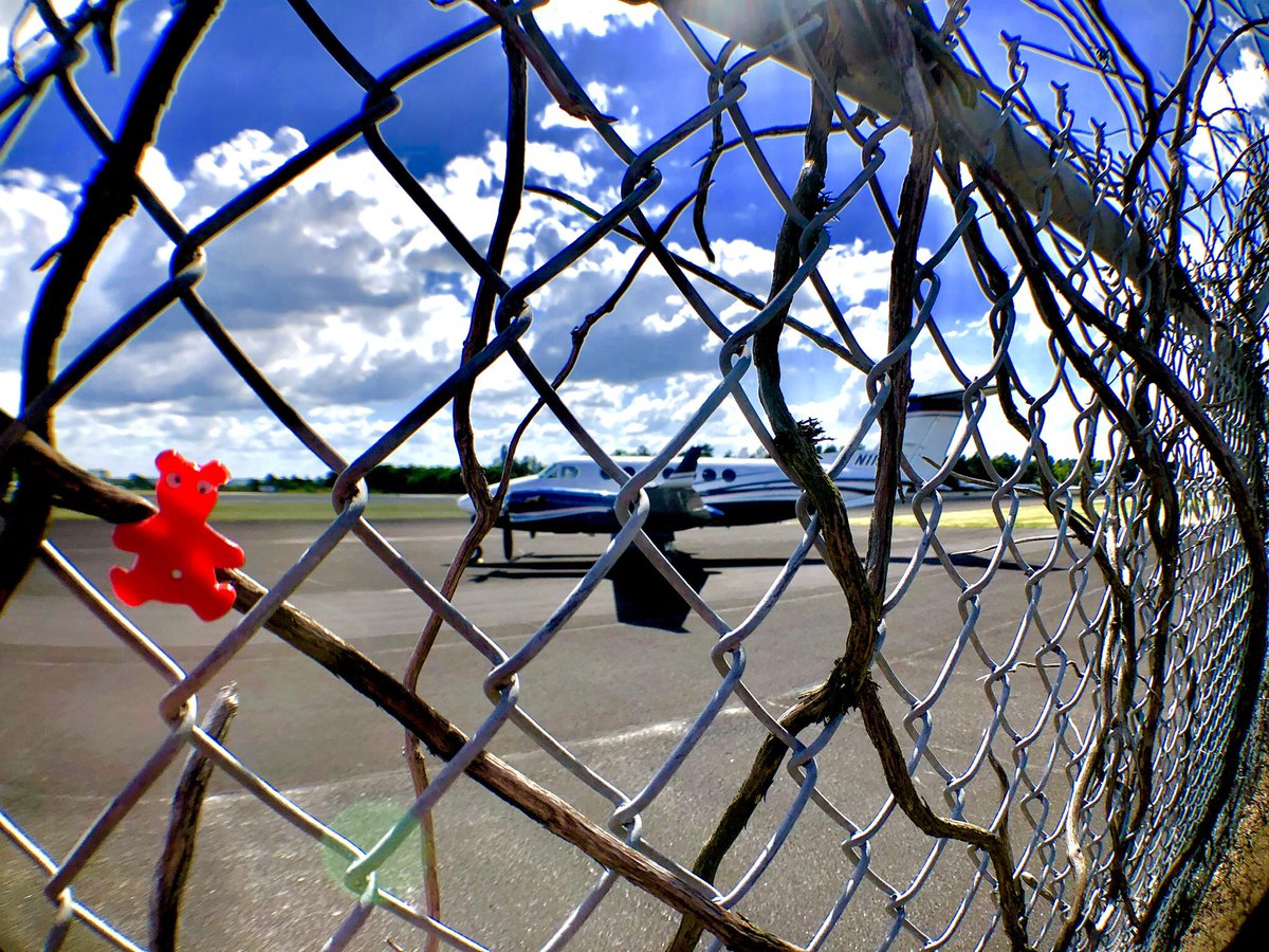 AShoeBearPlanet's tweet photo. Shoe Bear®️ visits historic Daniel Field. Augusta, Georgia. #♻️ #Recycle #Reuse #GoGreen #GreenLiving #RecyclePlastic #ShoeBears  #GooglyEyes #TBT #MastersWeek #TheMasters #PrivateFlights #DanielField #Airport #Golf #TigerWoods #GreenJacket #Championship #GA https://t.co/t9vVamwg4w