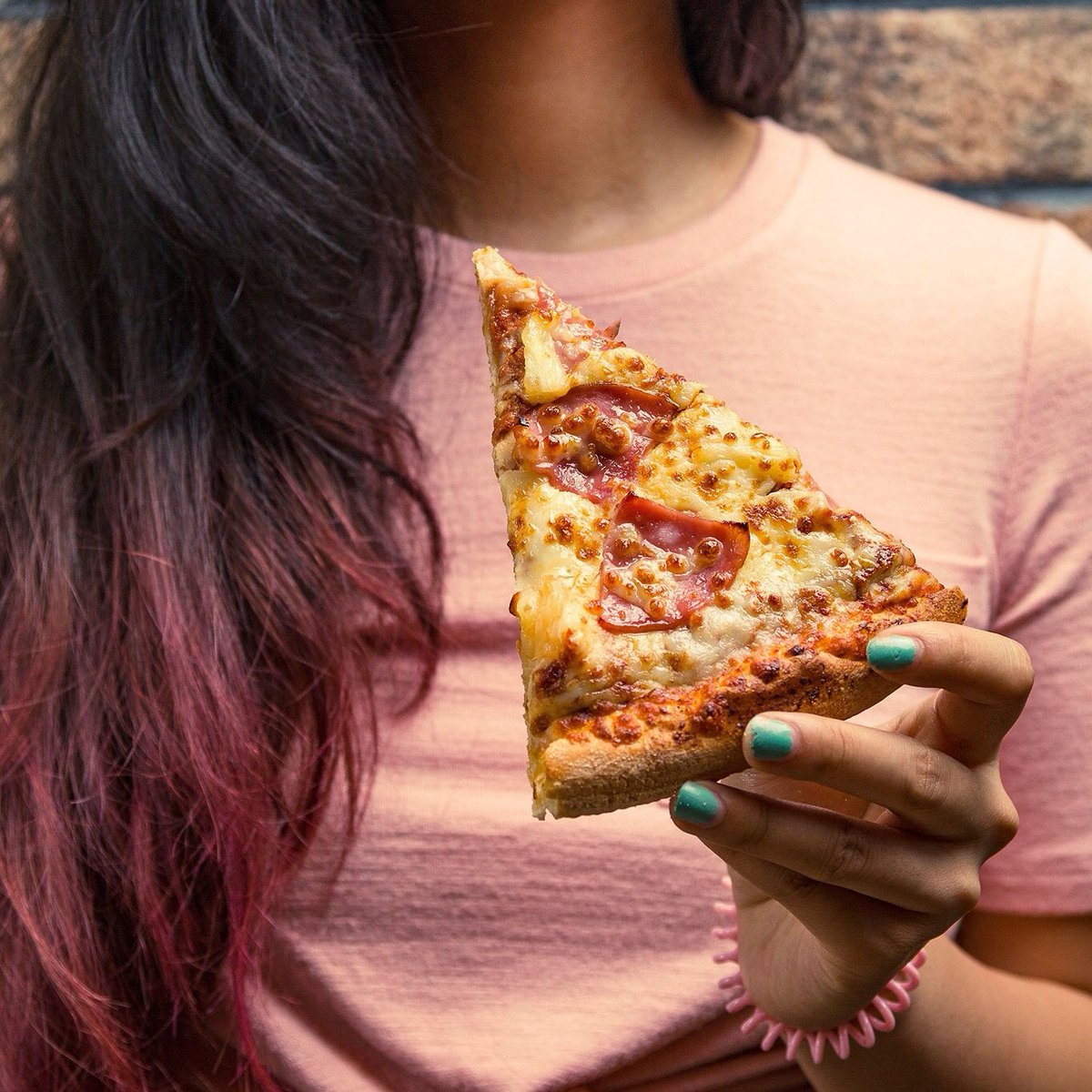 DOMINOS_WINDSOR's tweet photo. Today is Get to Know Your Customer Day! We want to get to know all of our loyal customers, so tell us three fun facts about yourself and you could win a special treat! https://t.co/MK3u3R6sOC