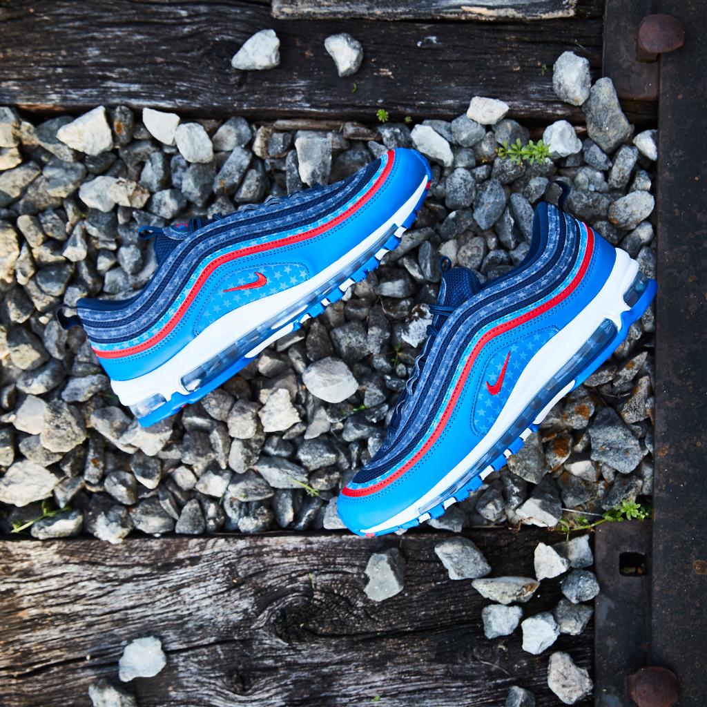 air max 97 lucky green on feet