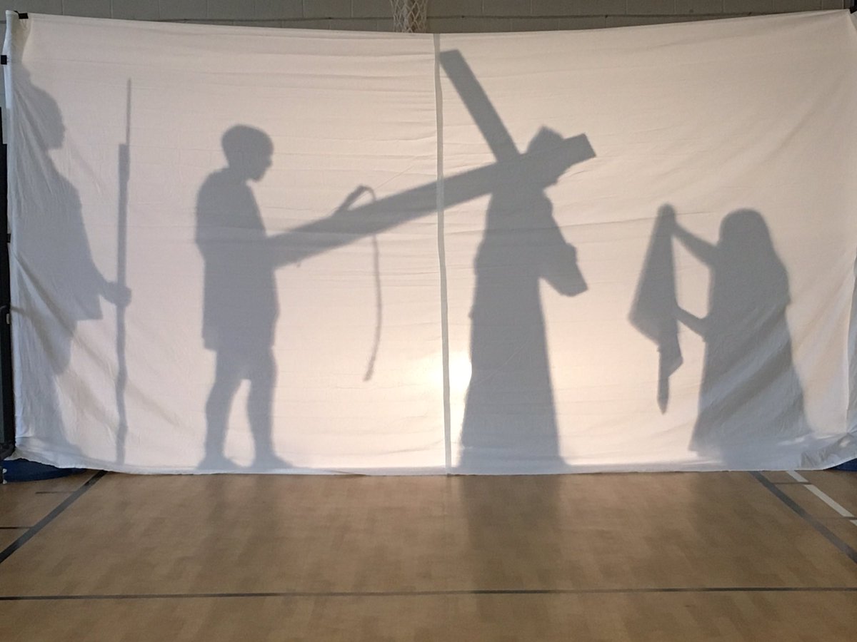 hmfrancisco's tweet photo. Holy Thursday prayer experiences @FAWcrusaders - re-enactment of the Last Supper &amp; Stations of the Cross Shadow Theater #ADWSaints #HolyWeek2019 https://t.co/4tgWZkMCby