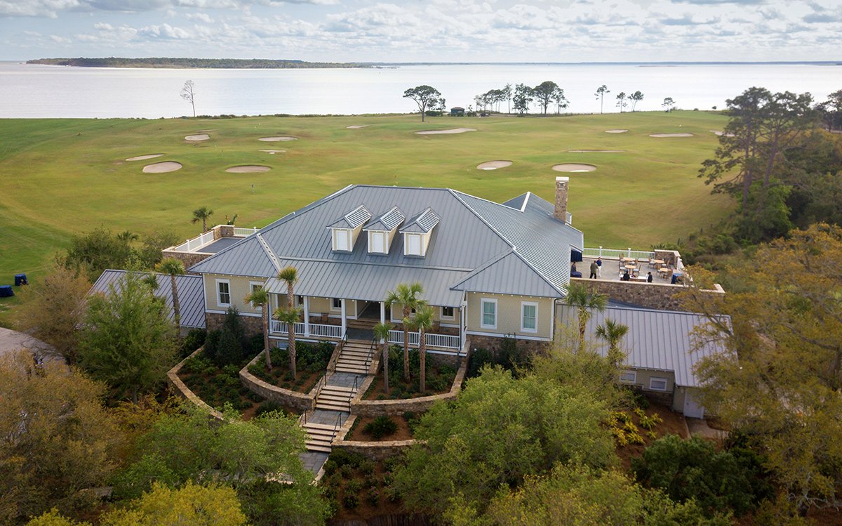Our new @SeaIslandGPC houses everything you need to enhance your golf game – and then some. The 17,000-square-foot GPC features six instruction and fitting bays, an indoor gym, state-of-the-art technology, and a full-service club workshop. Swing by: bit.ly/2yghosh