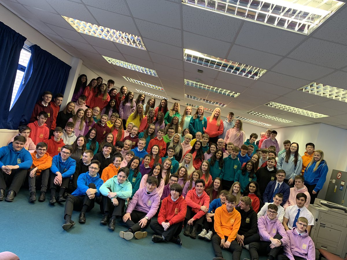 mrmeikle's tweet photo. It was amazing to see all of #S6LHS together in their hoodies 🕶 What a bunch! 😀 Only one more day at school before graduation 👍 https://t.co/uIgHDZMnwO