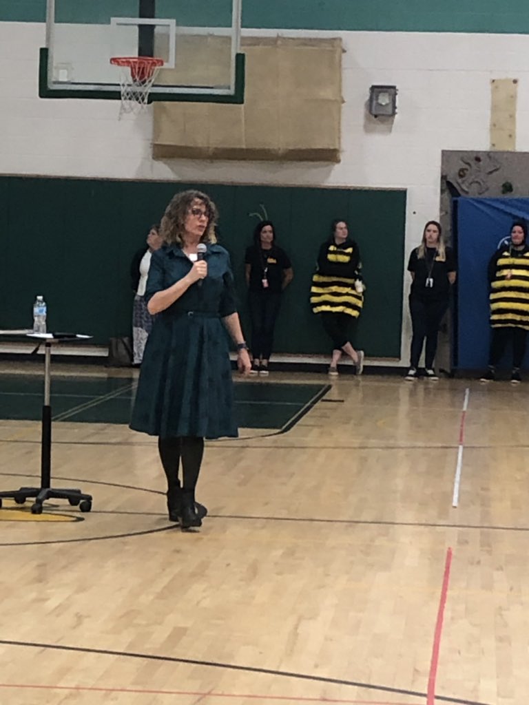 library_beck's tweet photo. Thanks Robin Stevenson, you were amazing! We loved hearing about your writing process 💕 https://t.co/CmPI2dXtqx