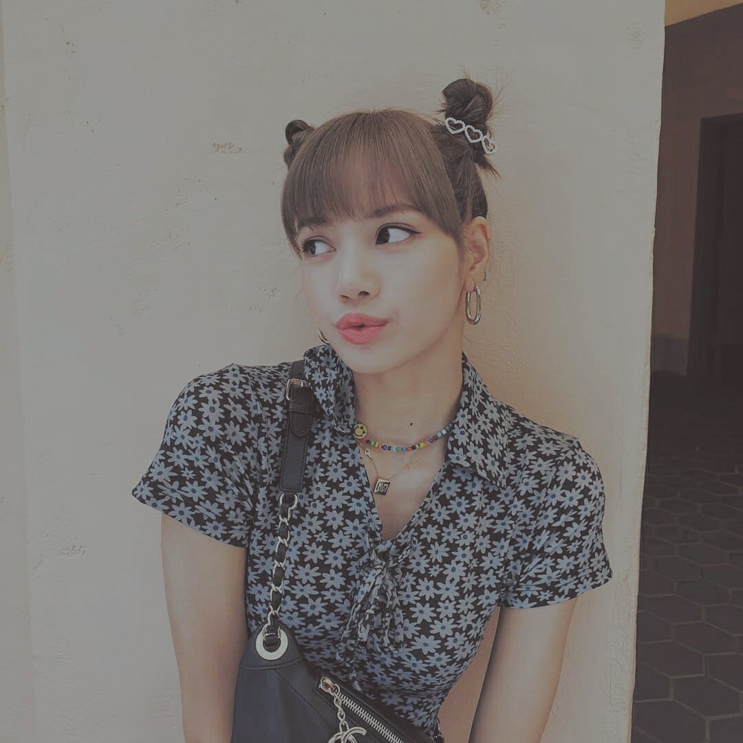 byaesthetic_'s tweet photo. ❥ Lisa Blackpink aesthetic packs.
─ 🍒〔RT or FAV if you save / use〕
#lisa #lisaaesthetic #lisapack #blackpink #aesthetic #aestheticpack https://t.co/4RBGa4TXyD