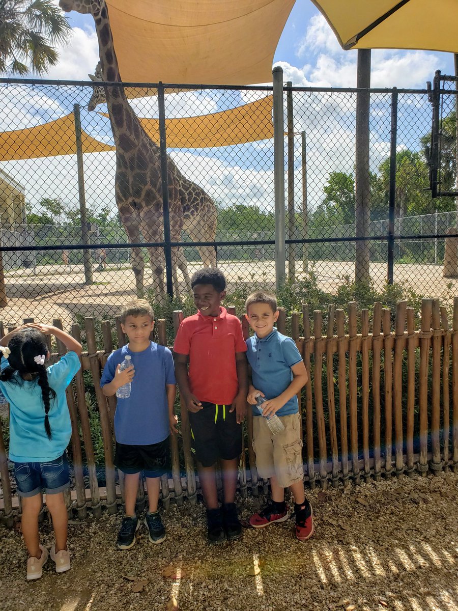 jpjoyous's tweet photo. @jm2bfike @MDE_Stars One of our favorite stops today!!! https://t.co/F1R9XMpb4n