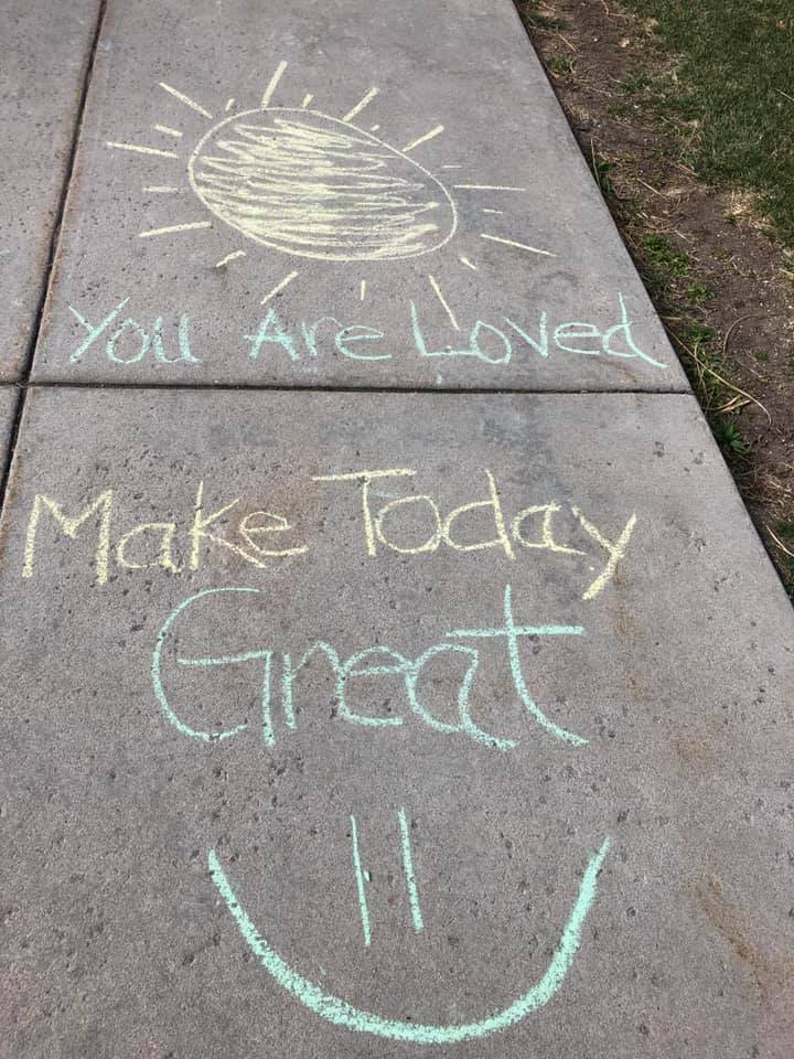 dcsdk12's tweet photo. This is how students at Sage Canyon Elementary were welcomed back today after an unexpected day off. Messages of hope and love - written by students, staff and our partners from the @CRPoliceCO!
https://t.co/Xw1Oo5Nq1i https://t.co/K0nj7BwY86