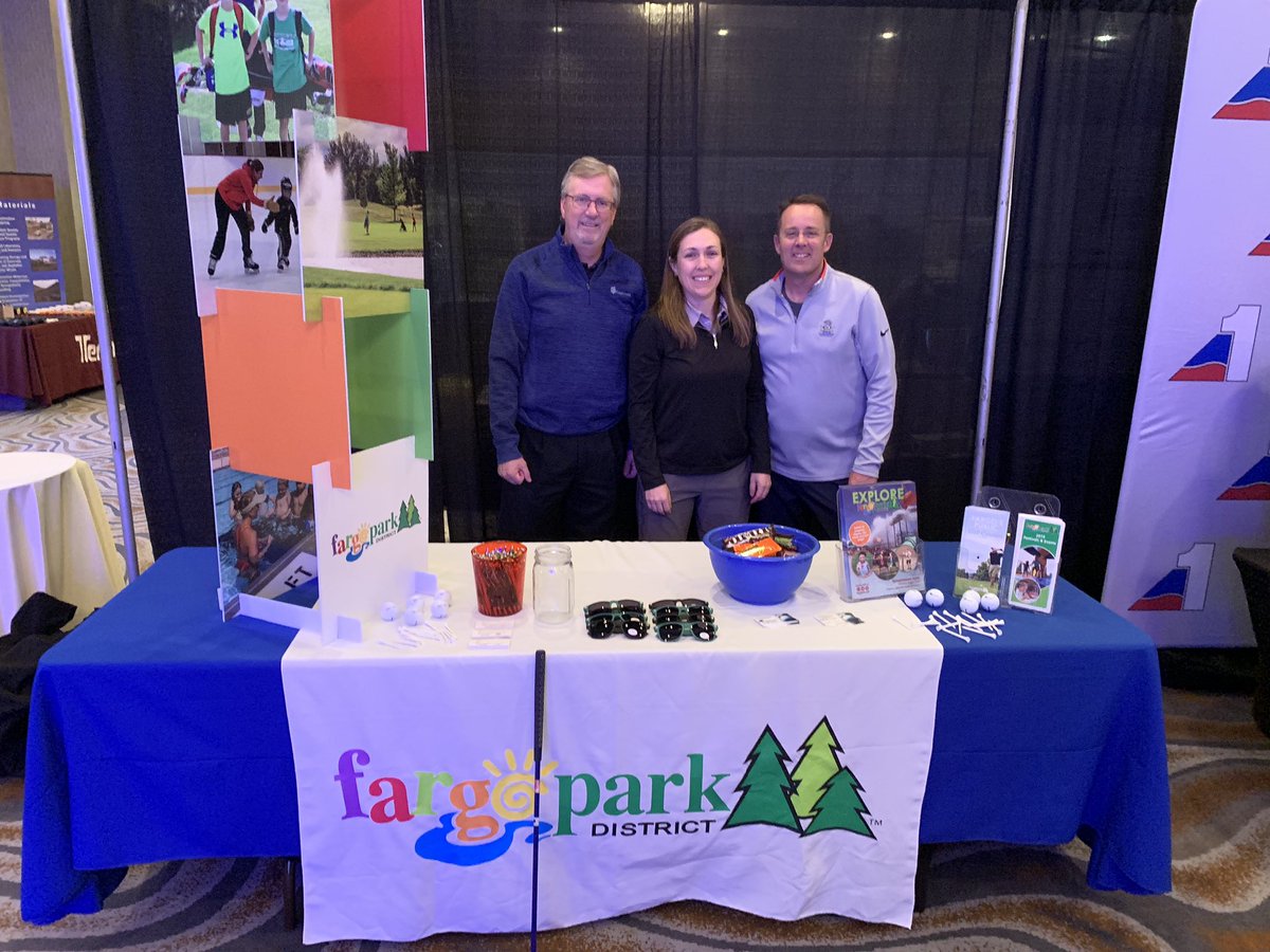 SidPeterson17's tweet photo. All set for Business After Hours! #FMWFChamber let the golf begin! https://t.co/MpJHTi9MoU