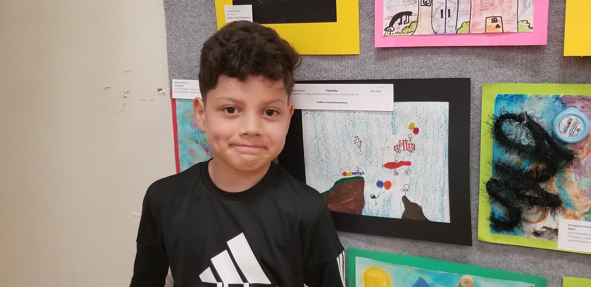CreateWithCarr's tweet image. Thank you to all the families that came to the All District Art Show! @CenterSD #centersd @ICEBULLDOGS  #icebulldogs