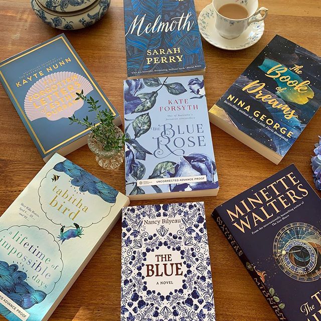 KateForsyth's tweet photo. Books with #bluecovers are definitely in right now! Look how pretty #bookclubs #greatreads #booklover #bookstagram https://t.co/qRJLBbpawj