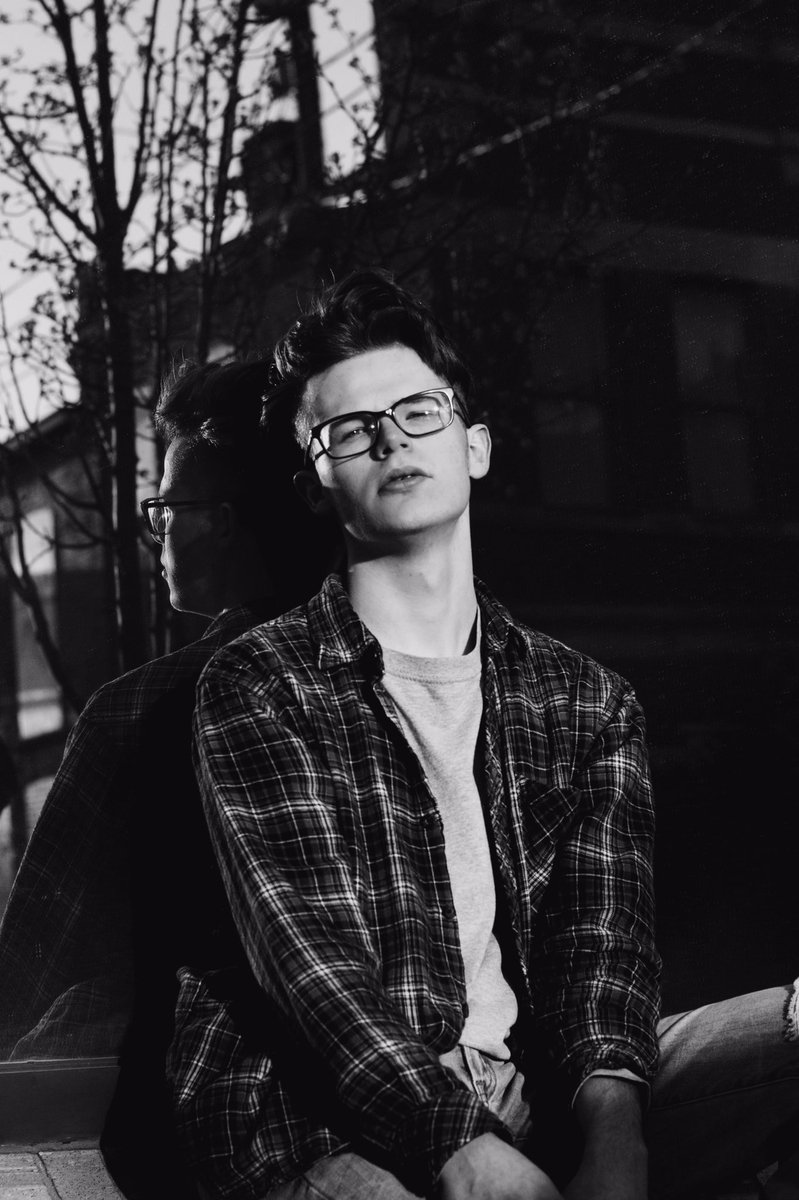 burtchphotos's tweet photo. B&amp;W of Log. Been busy editing and it’s always so refreshing to have lots of new sets to share! https://t.co/4Ztkwl5DgD