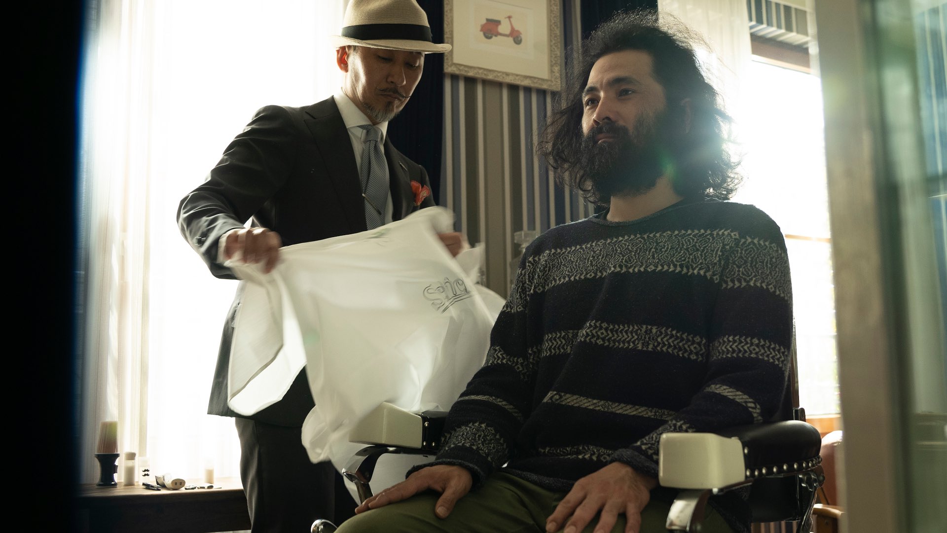 Schick Men S シックメンズ シェービング 髭剃りのプロ丸山尊人 ヘアメイク田名網智之 スタイリスト長瀬有香で変身した 平成髭男 川畑さん カメラマン王丹戈による決めカット 感動のスペシャルムービー公開中 Schickjapan キャンペーン