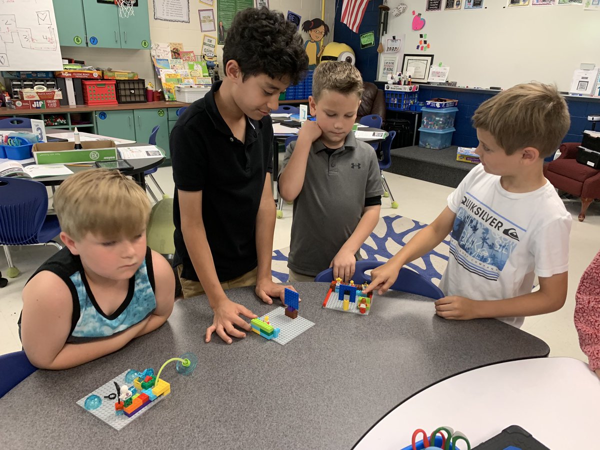 teachjwright's tweet photo. Sharing mini builds of energy usage. Video games, watching TV, computers and even a bicycle were just a few of the ideas. #VCSFLLJr #ottersmatter #CCEstem #ottersunite @cceotters @legoeducation #LegoMissionMoon https://t.co/3Ty1c1hCD9