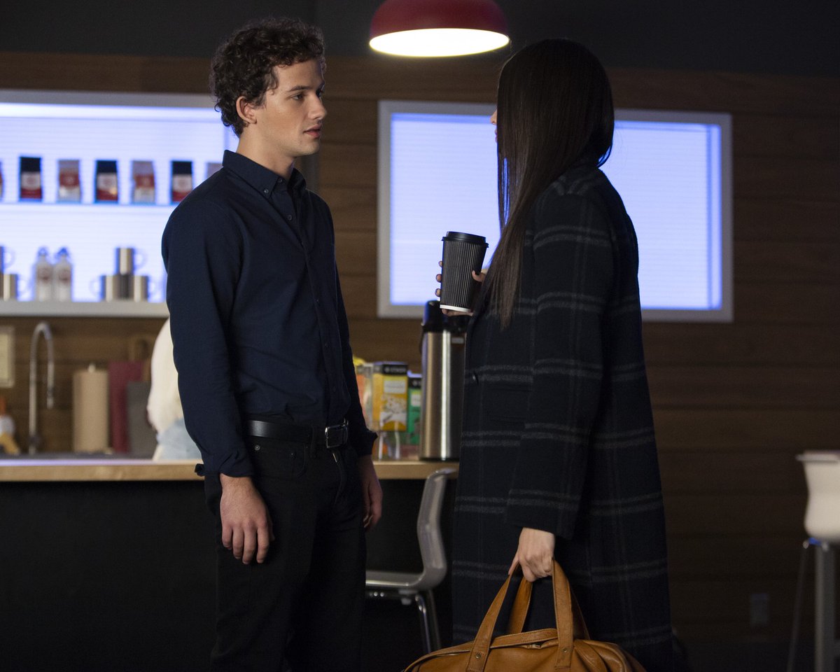 PLLTPBrazil's tweet photo. Assista Agora Episodio 1x05 ""THE PATCHWORK GIRL" LEGENDADO https://t.co/4ENdDD89FD https://t.co/jG9FDM4hoF