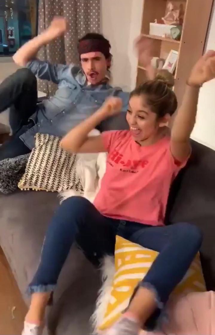 betilealj's tweet photo. #ABailar2 en acústico mi mood @karolsevilla https://t.co/Gh3D6wzvnC