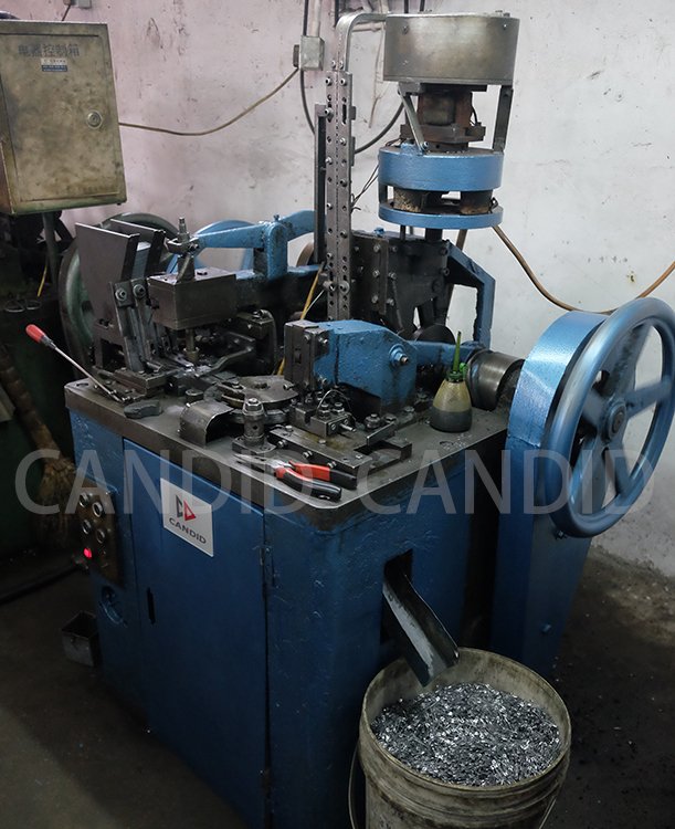 CandidMachinery's tweet photo. In order to supply our best machine to our Indian customer, we,  tested all parts of safety pin production line today
Our Indian customer is satisfied with our machine quality and high capacity, hope this production line could help our friend win more
https://t.co/DImR5Ff7Or https://t.co/VJaMaXAyUv