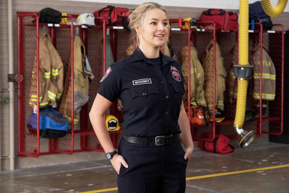 AllenJFoster's tweet image. New episode of @truTV's #TacomaFD tonight at 10:30/9:30c! @HeffernanRules @SteveLemme  Interview w/ @HassieHarrison: entertaining-options.com/2019/04/17/has…  Photo: Beth Dubber.