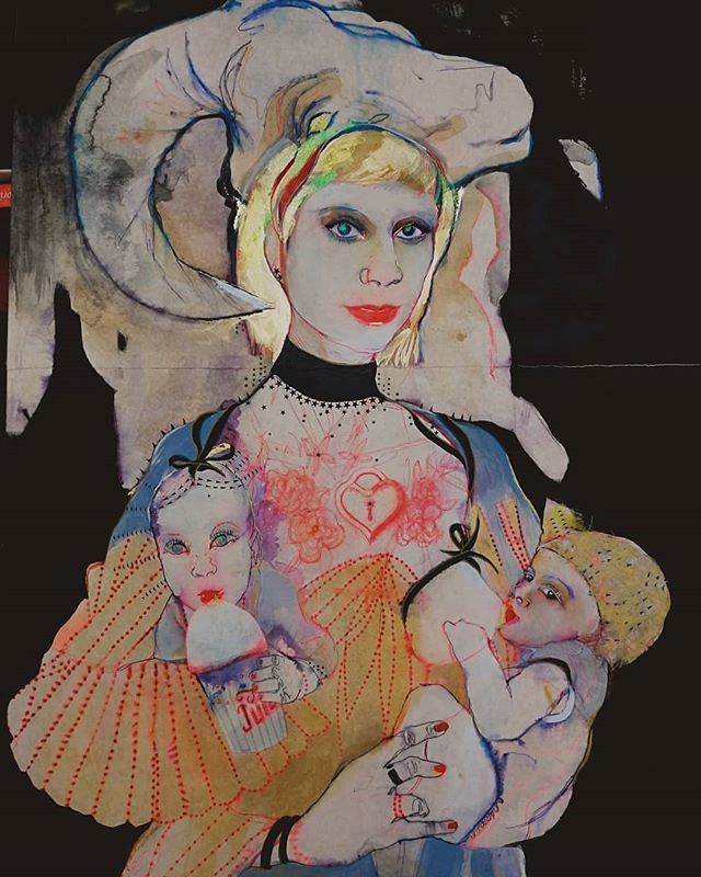 lovecommashop's tweet photo. 🎨 Maternità by @elenamonzoo to inspire you, #mama

#breastfeedinstyle #momportrait #motherhoodrising #lovecommamama #artistsoninstagram #elenamonzo #breastfeedingmamas #breastfedbaby https://t.co/eDZOJnKY66 https://t.co/sqsmVIpM54