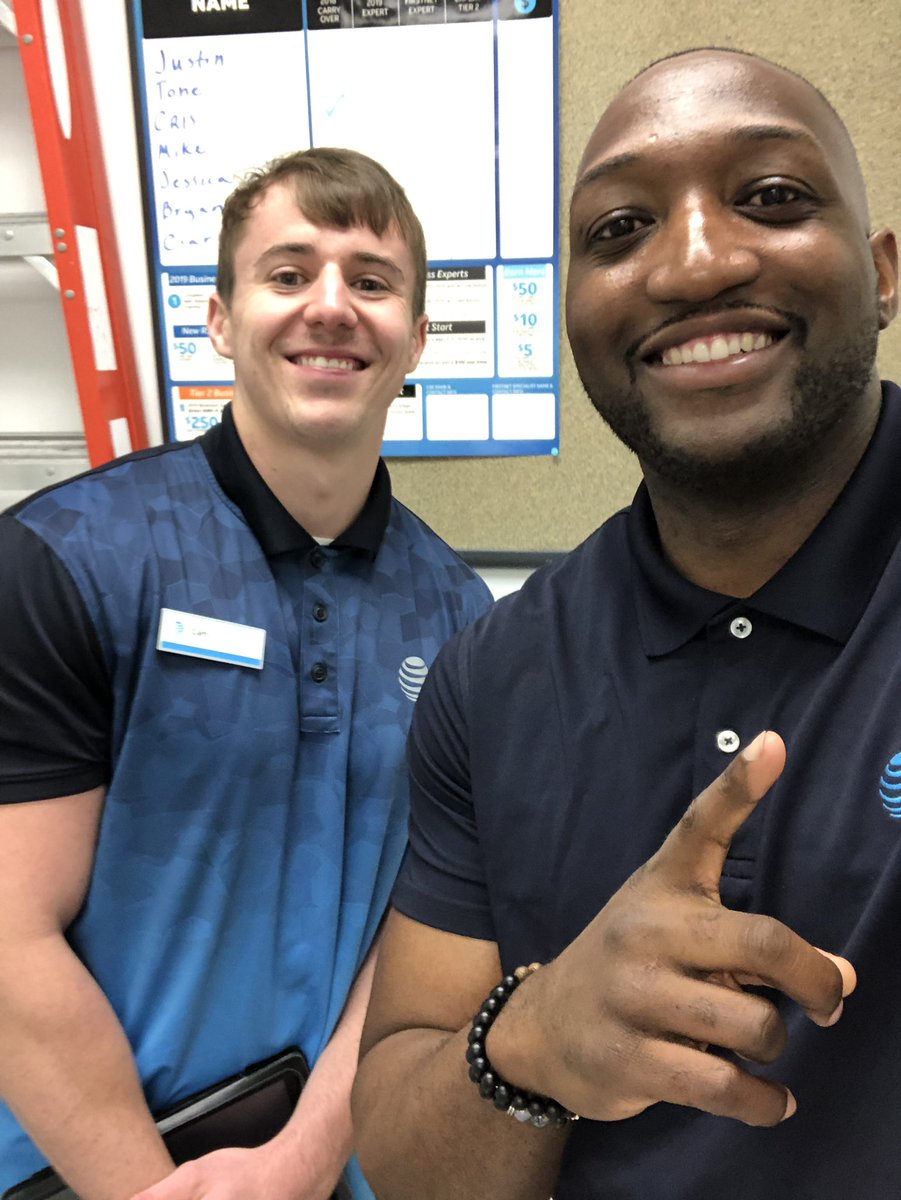 Had fun at the One on One session with <a href="/CaMVP_05/">Cameron Byrd</a> of #Grindville! #Arbo #CharLIT we are a team! 

<a href="/404girl/">Betsy Francis</a> <a href="/AdamMRagab/">Adam M. Ragab</a> <a href="/MarqRodgers/">Marq Rodgers</a> #CharLIT #RodgersTHAT